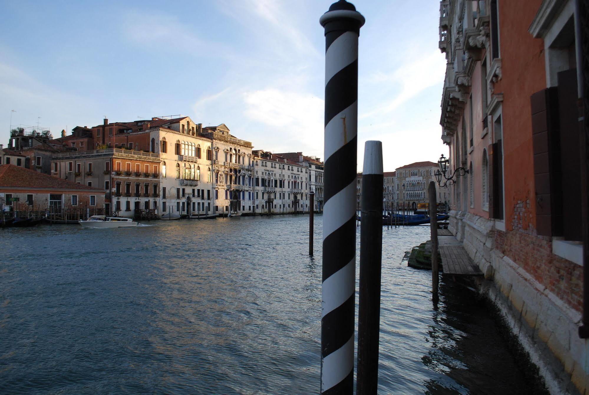 Hotel Palazzo Barbarigo Sul Canal Grande Venice Luaran gambar
